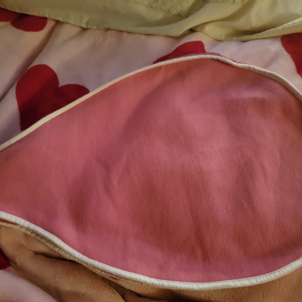 VS PINK Tennis Racket Cover - Picture 7 of 8